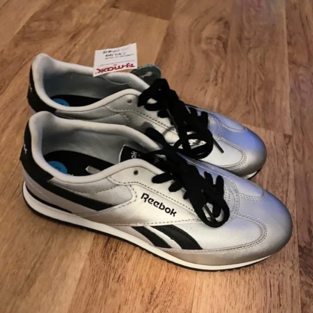 Reebok Women's Silver and Black Lace-Up Sneakers